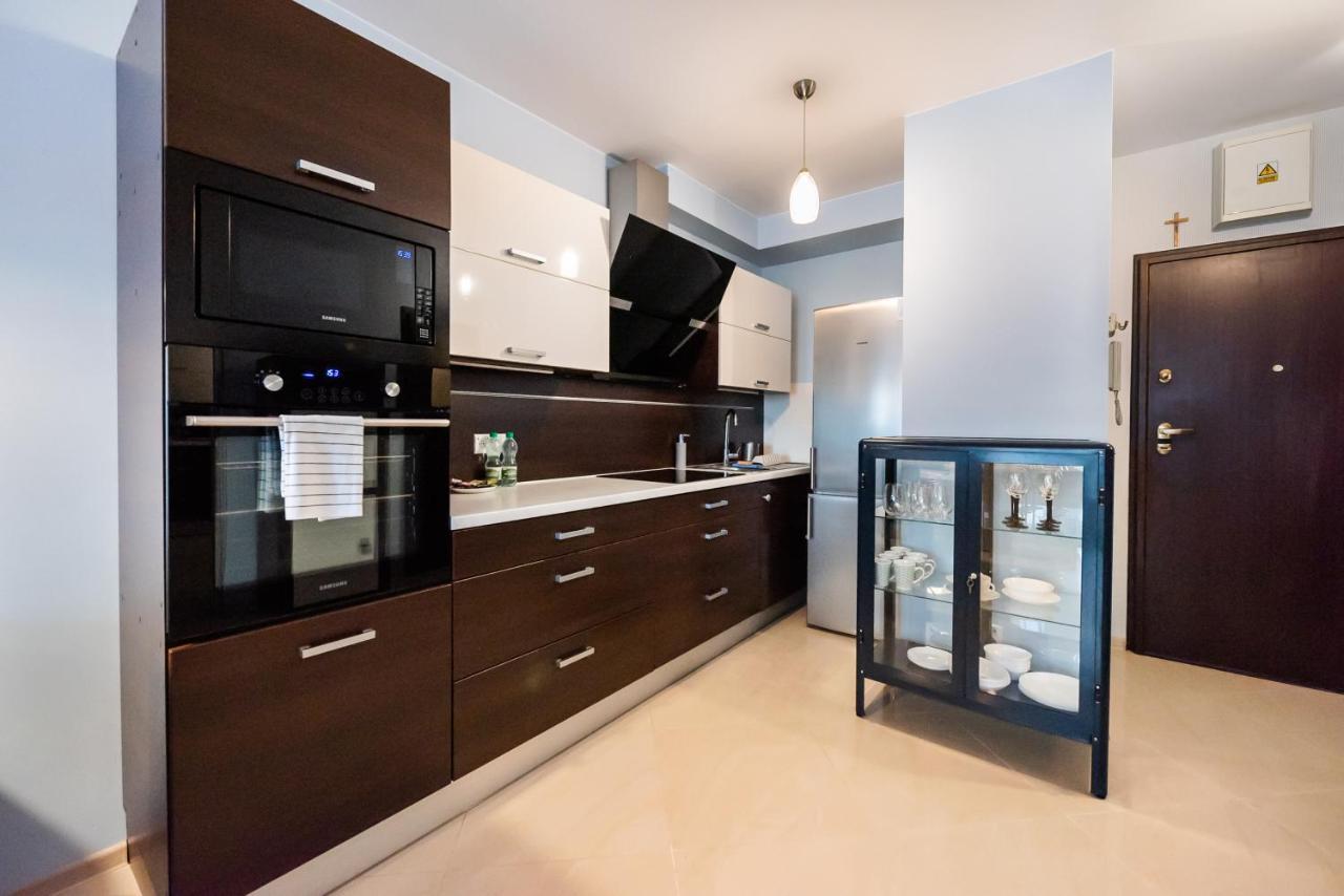 Wola Pleasure Place Apartment Varsavia Esterno foto