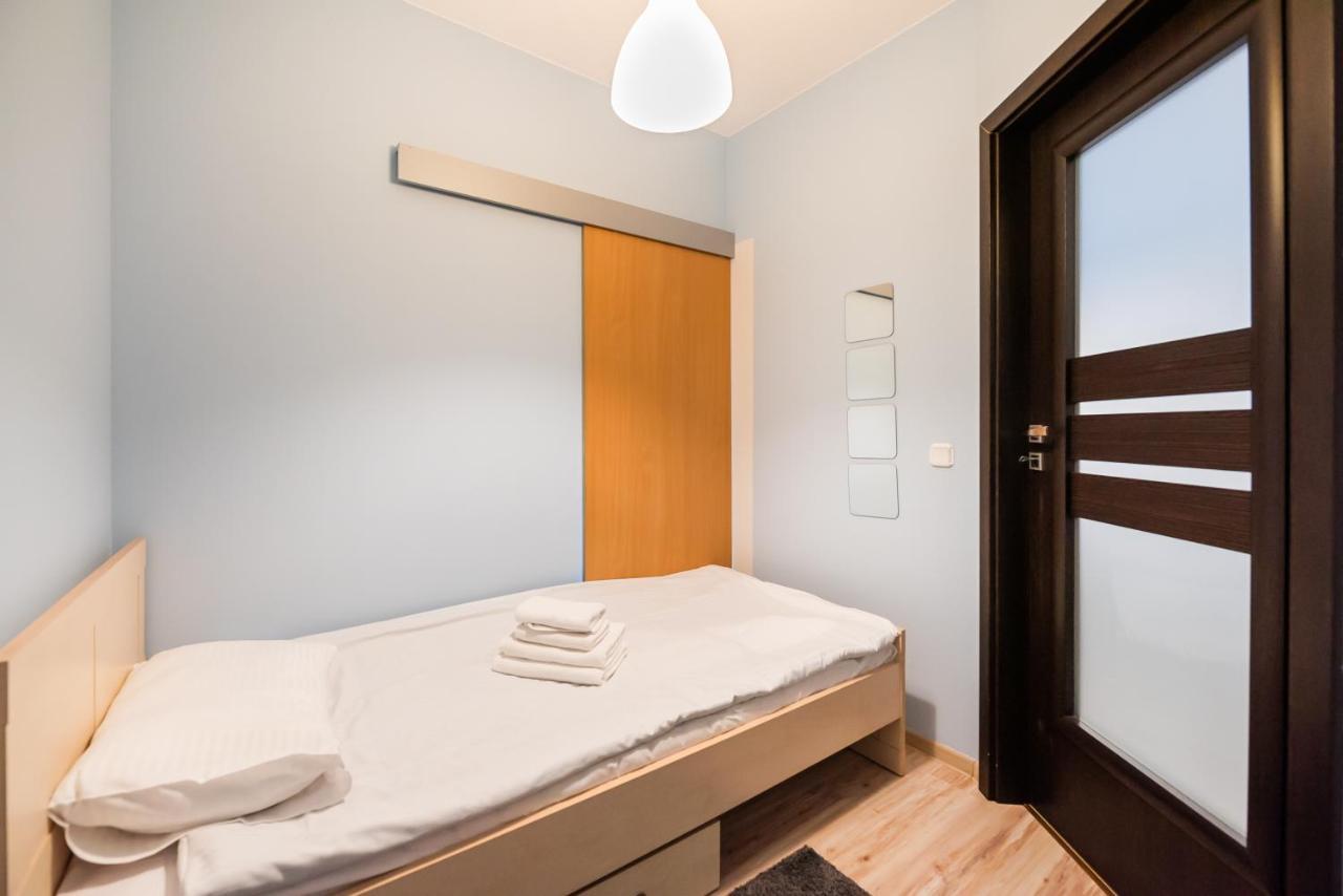 Wola Pleasure Place Apartment Varsavia Esterno foto