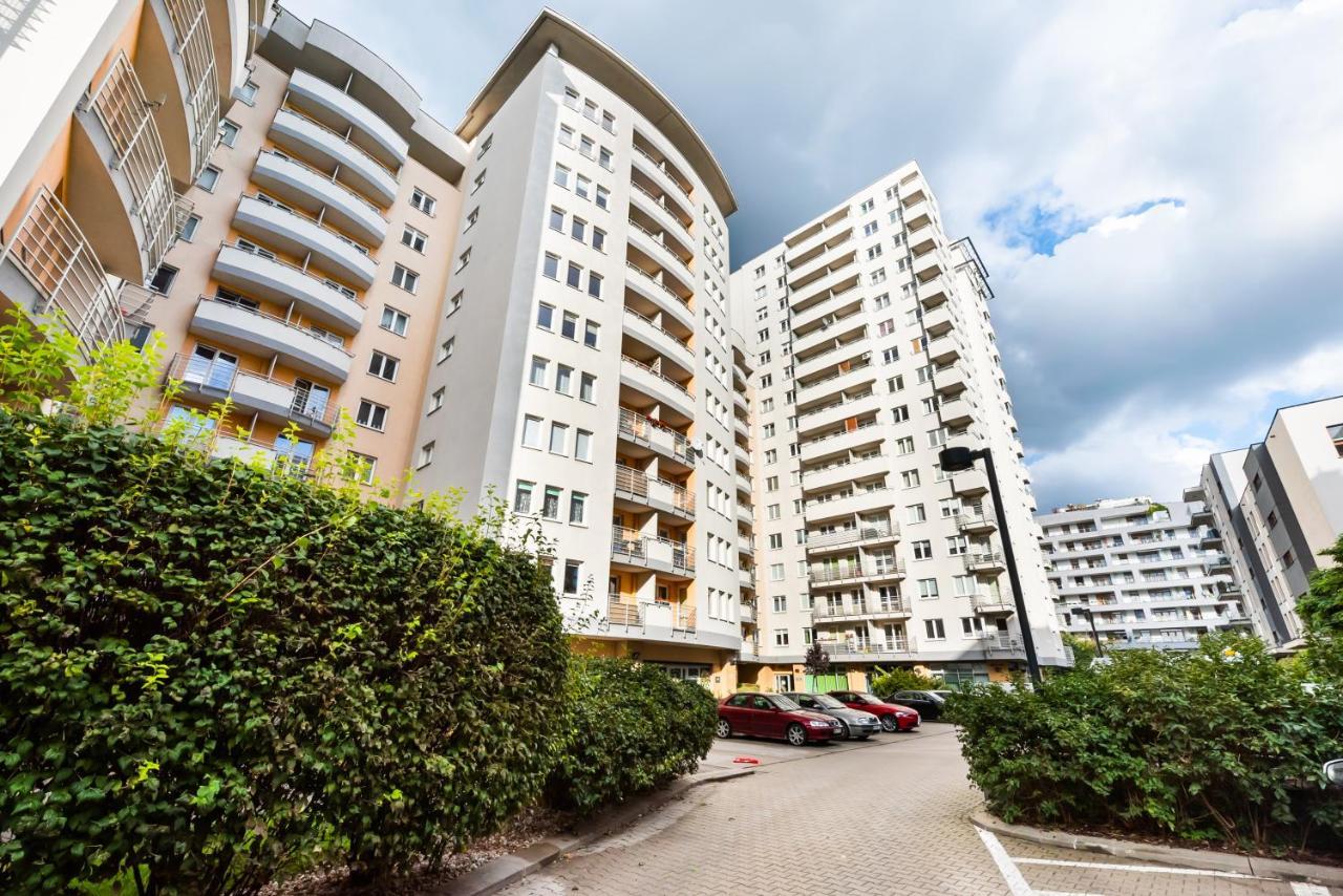Wola Pleasure Place Apartment Varsavia Esterno foto